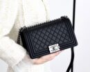 CHANEL 经典款之Leboy 25CM BAG A67086黑色/银扣/胎牛皮