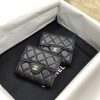 CHANEL进口球纹和羊皮三折短夹 A82288黑色/金扣
