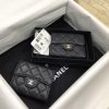 CHANEL进口球纹和羊皮三折短夹 A82288黑色/银扣
