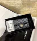 CHANEL 羊皮卡包零钱包 A80798黑色/金扣