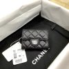 CHANEL 羊皮卡包零钱包 A80798黑色/银扣