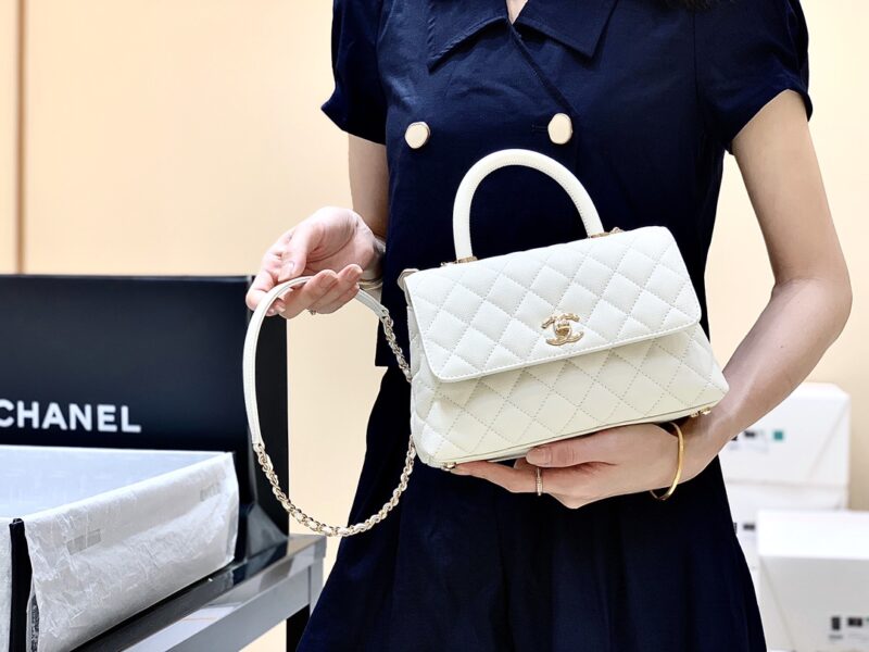 CHANEL coco handle 23CM 22P新版本 A92990白色/香槟色五金 - Image 2