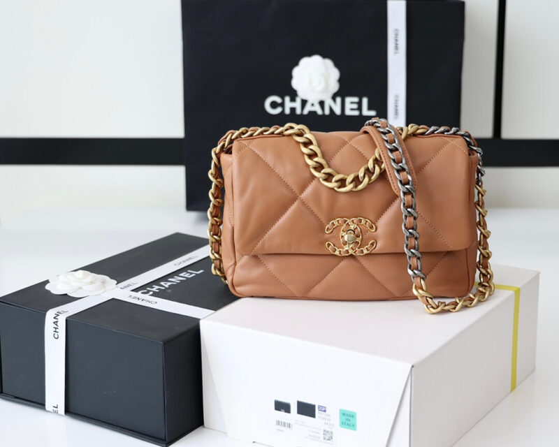 CHANEL Flap 19bag 26CM焦糖色金扣 AS1160