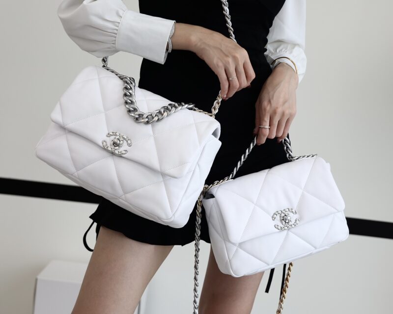 CHANEL Flap 19bag 30CM白色银扣 AS1161 - Image 2