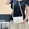 i1658968602_9193_0.jpg CHANEL 22A高级手工坊系列金币WOC链条包 AP2840白色