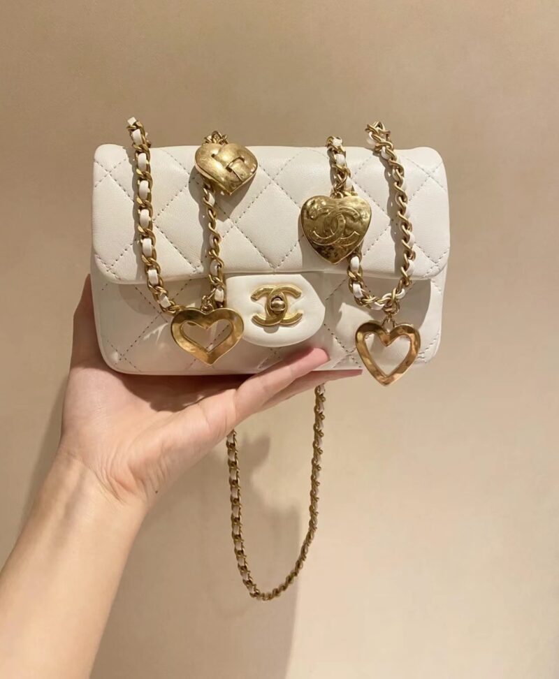 CHANEL CF限量版爱心吊坠链条包 AS3457白色 - Image 2