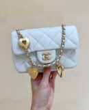 CHANEL CF限量版爱心吊坠链条包 AS3456白色