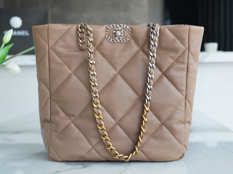 CHANEL 19购物包 AS3519杏色