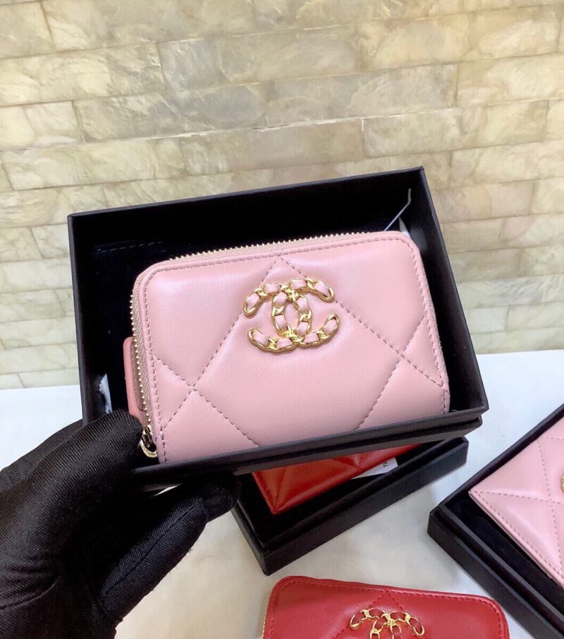 Chanel 经典菱格纹19羊皮金色大cc logo 拉链卡包 AP0949粉色 - Image 2