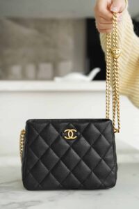 Chanel 23p hobo As3830