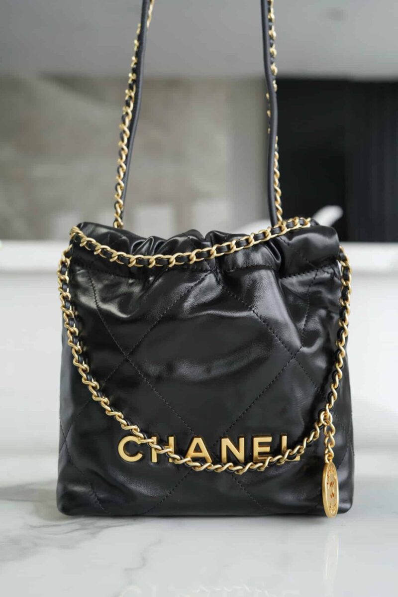 CHANEL 23s春夏新款22Mini bag AS3980黑色/金扣