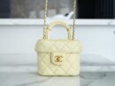 CHANEL 羊皮小号化妆包 AS3973 B10657 NN289