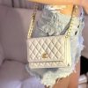CHANEL 22A 高级手工坊金币WOC链条包 AP2840白色