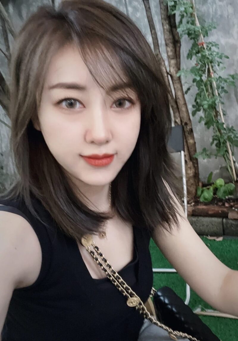 CHANEL 22A 高级手工坊金币WOC链条包 AP2840黑色 - Image 2