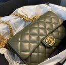 CHANEL 22K 新款调节扣口盖包 AS3393橄榄绿