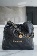 CHANEL 22 手袋 AS3261黑色金扣