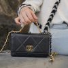 wsxc1671737805333_0.jpg CHANEL 19 WOC 链条包 AP0957黑色/金扣