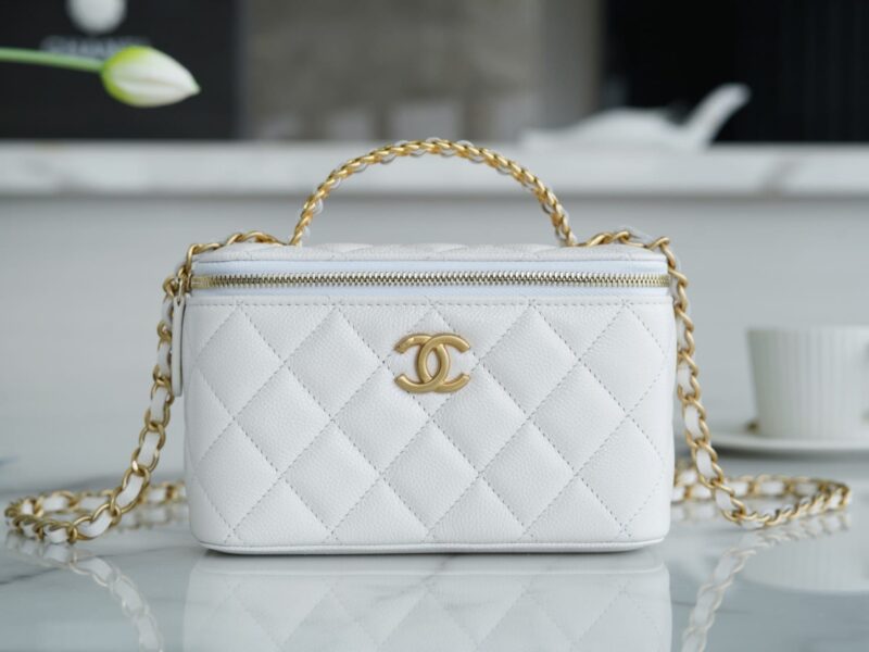 CHANEL 22S春夏镂空手柄长盒子 AP2805白色