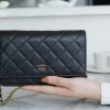wsxc1672077793795_1.jpg CHANEL WOC 19CM 金色磁扣鱼子酱小牛皮发财包 A33814