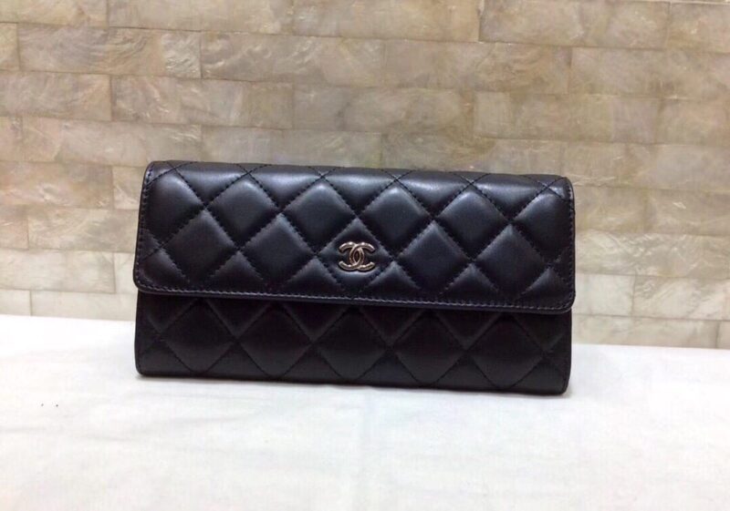 CHANEL 经典进口羊皮银扣二折钱夹 A50096 - Image 2