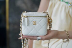 Chanel mini Ap1447