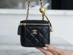 Chanel mini Ap1447
