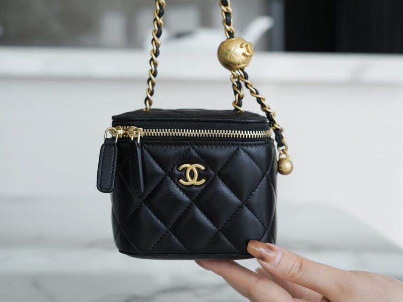 CHANEL 金属球系列Mini盒子包 AP1447黑色