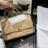 CHANEL 小号26CM 19BAG AS1160杏色金扣