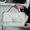 wsxc1672519031827_8.jpg CHANEL 小号26CM 19BAG AS1160白色金扣