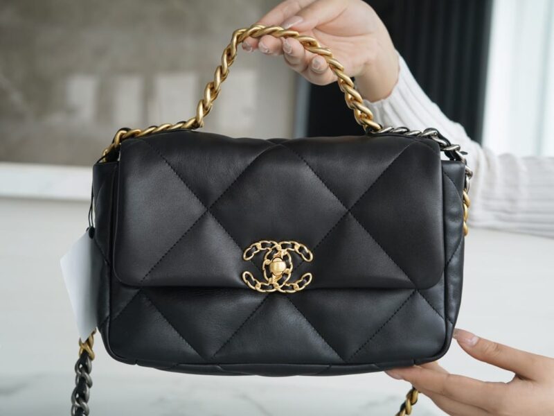 CHANEL 小号26CM 19BAG AS1160黑色金扣