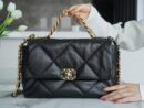 CHANEL 中号30CM 19BAG AS1161黑色金扣