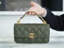 CHANEL 22K 新款链条Mini WOC手机包 AP3021古巴绿