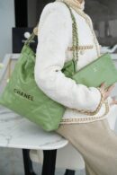 CHANEL 22 小号手袋 AS3260牛油果绿