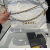 wsxc1673627286180_0.jpg CHANEL 22 小号手袋 AS3260白色金扣