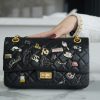 wsxc1675782192512_0.jpg CHANEL 复刻 2.55 限量徽章款 A37586