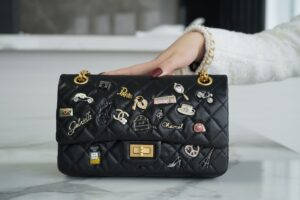 Chanel 2.55 A37586