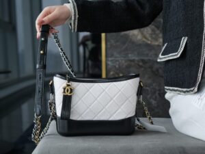 Chanel Gabrielle A91810