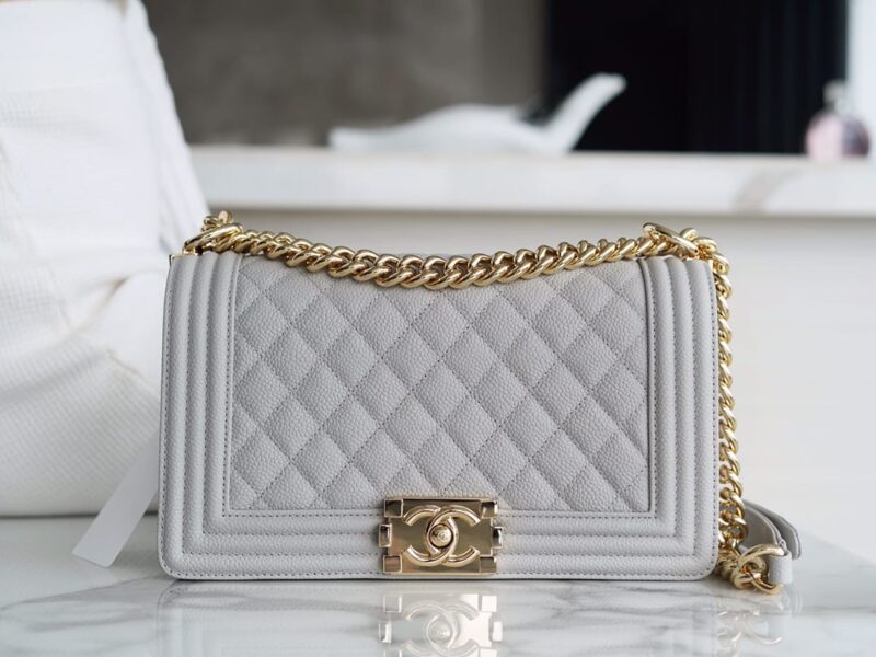 CHANEL 进口定制鱼子酱小牛皮 Leboy 25 口盖包 A67086灰色