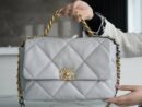 CHANEL 中号30CM 19BAG AS1161浅灰/金扣
