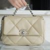 wsxc1677613109839_0.jpg CHANEL 小号26CM 19BAG AS1160奶茶杏/银扣