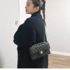 CHANEL CF23 Classic flap bag 进口牛皮鱼子酱口盖包 A01113黑色/金扣