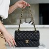 CHANEL CF23 Classic flap bag 进口牛皮鱼子酱口盖包 A01113黑色/金扣