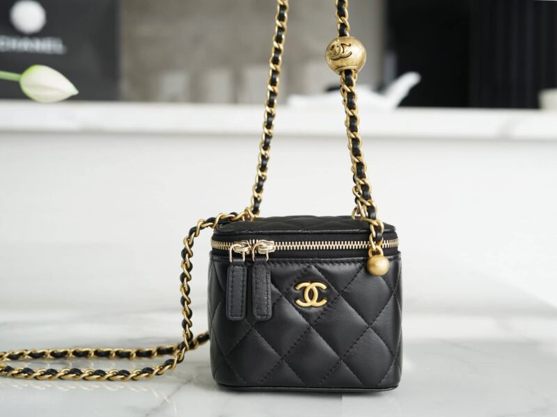 CHANEL 金属球系列 22b新款小盒子 AP1447