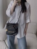 CHANEL 23s春夏新款22Mini bag AS3980黑色/金扣