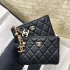 CHANEL 进口羊皮卡包 钥匙扣 零钱包 A69253金扣