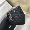 CHANEL 进口球纹卡包 钥匙扣 零钱包 A69253银扣