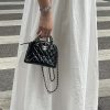 CHANEL 23S 小号漆皮贝壳包 AP3354黑色