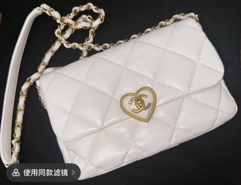 CHANEL 23S 新款CF Mini爱心珐琅扣口盖包 AS3986白色 - Image 2