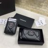 CHANEL 经典菱格纹19黑色羊皮银色扣大cc logo 拉链卡包卡套 AP1650