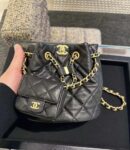 CHANEL 小号双肩背包 AS3947黑色